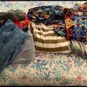 Excell cond lot LuLa Roe clothes.See below 4style